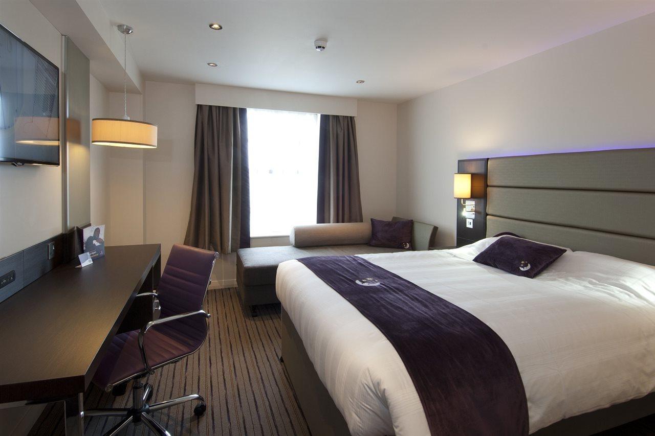 Premier Inn Bedford South Kempston Exterior photo